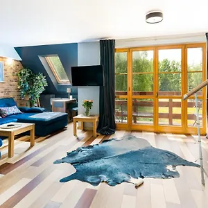 https://apartamenty-sunsnow-komuny-paryskiej.karpacz-hotel.com